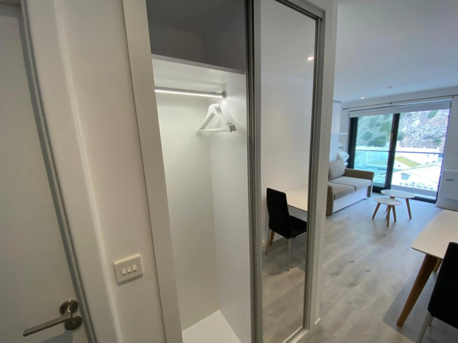 Modern Studio Apartment at The Hub