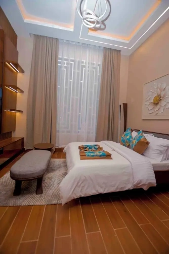 2 Bedrooms Family Apartment with garden view