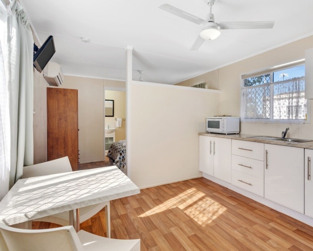 1 Bedroom Standard Double Suite