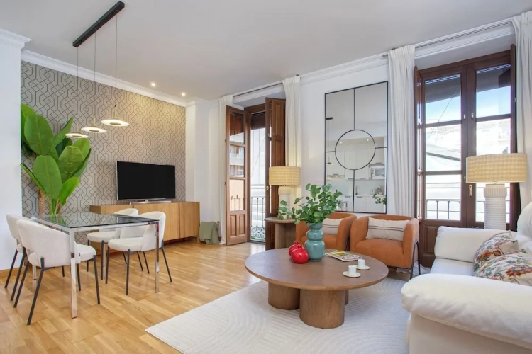1 Bedroom Apartment with balcony