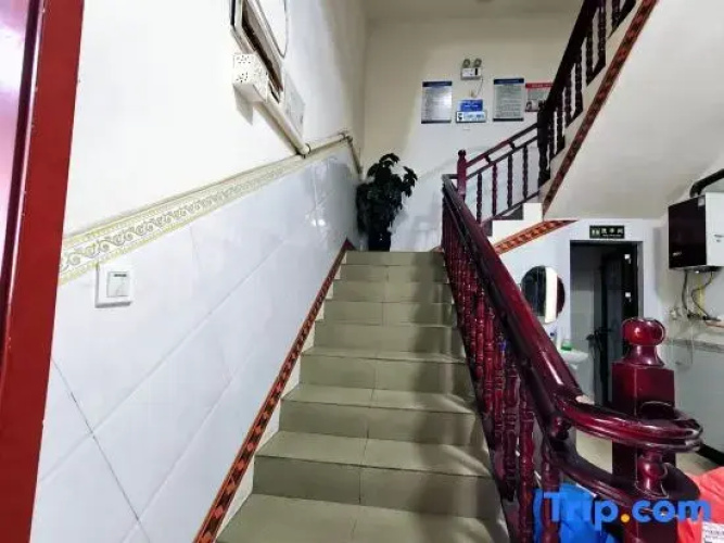 Jinggang Hotel