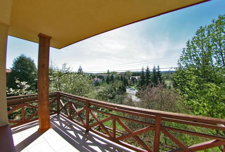 Standard Twin room with balcony