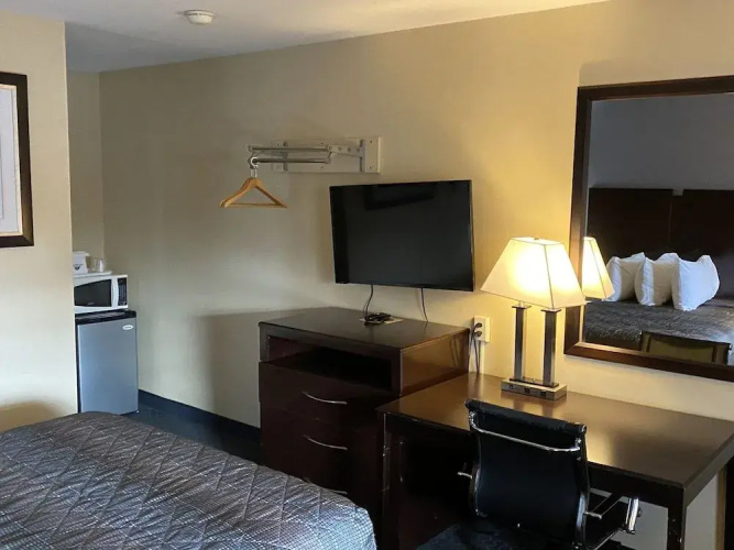 Americas Best Value Inn Danbury