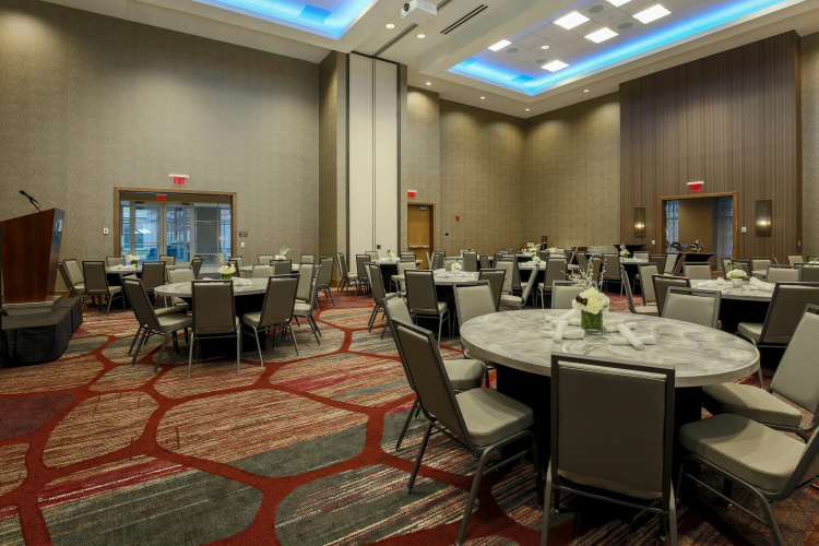 DoubleTree by Hilton Evansville photo 22