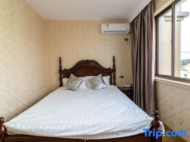 5 Bedrooms Suite