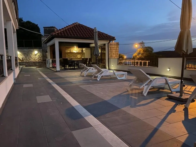 1 Bedroom Apartment with sea view