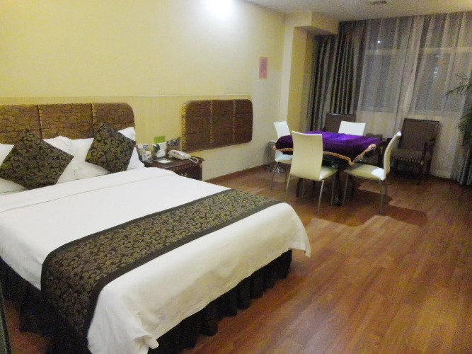 Meijng Bay Hotel