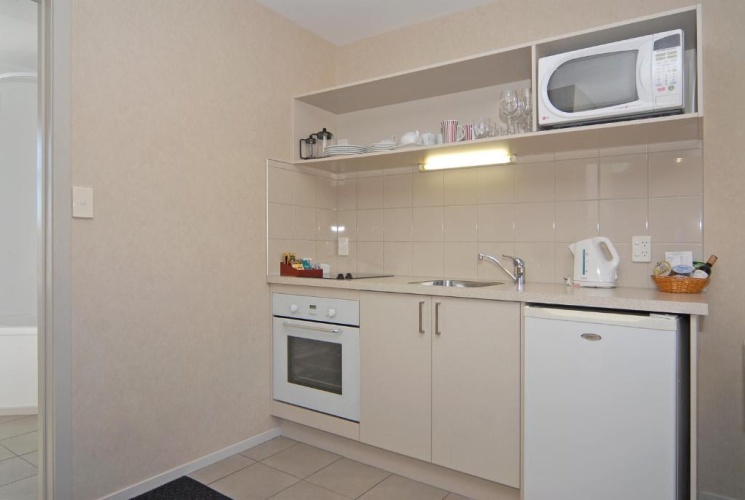 1 Bedroom Suite