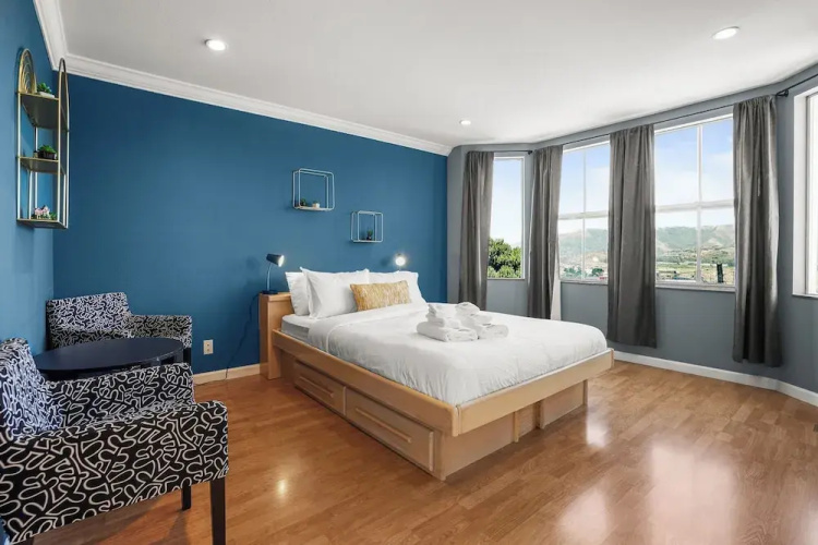 Beautiful Spacious 4BR in Silver Terrace