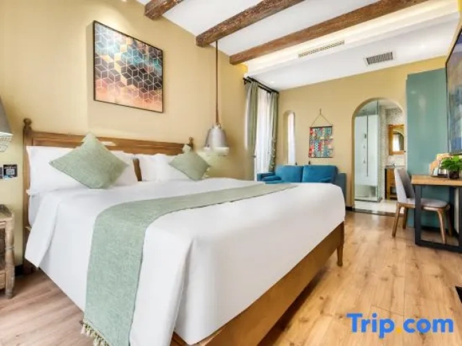 Standard Double room with balcony