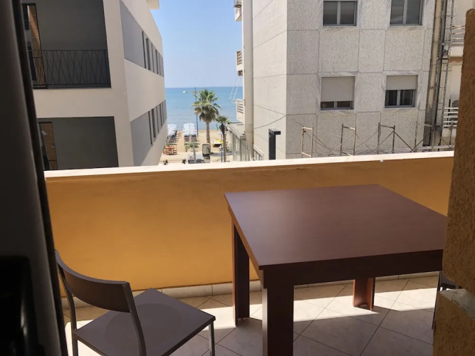 Seaview Apartment