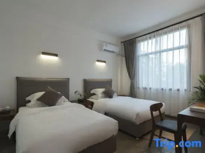 Classic Twin room