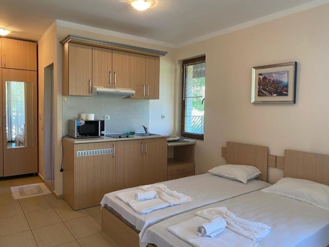 Standard Triple room with balcony