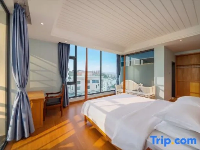 1 Bedroom Suite with sea view