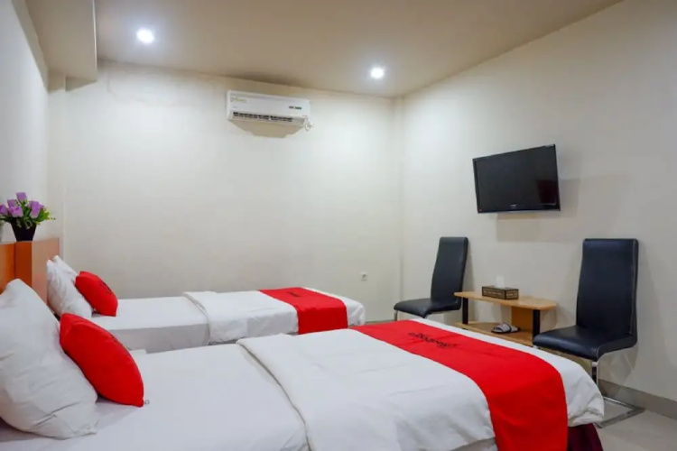 Airy Tanjung Tururuka 43 Palu