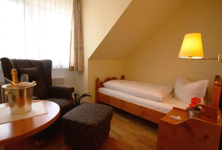 Standard Single room