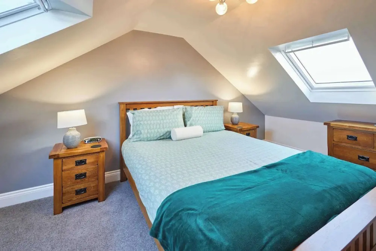 Mount Cottage, 5-beds, Sleeps 10, Pet Friendly