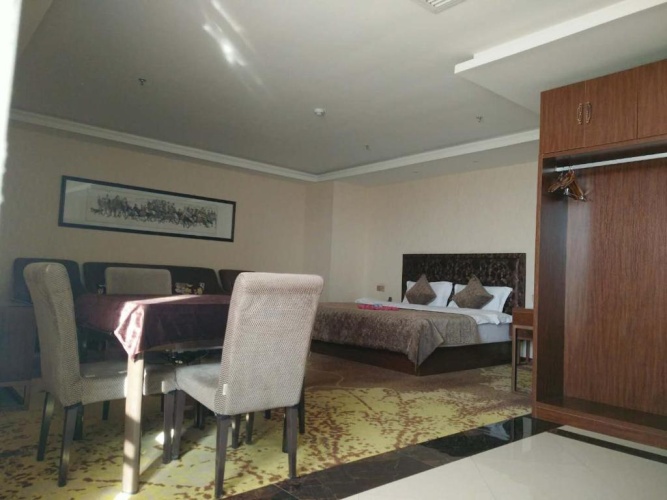 1 Bedroom Suite
