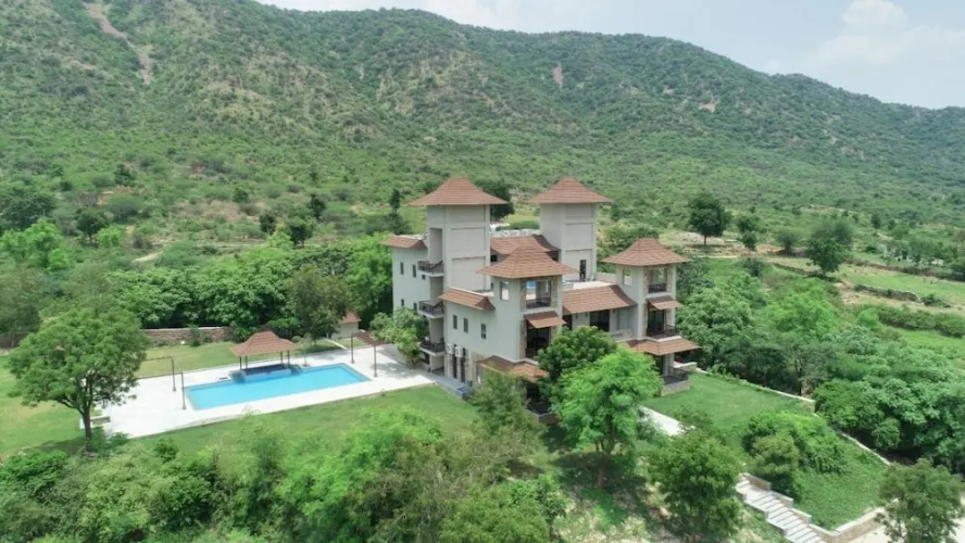 The Hunting Lodge