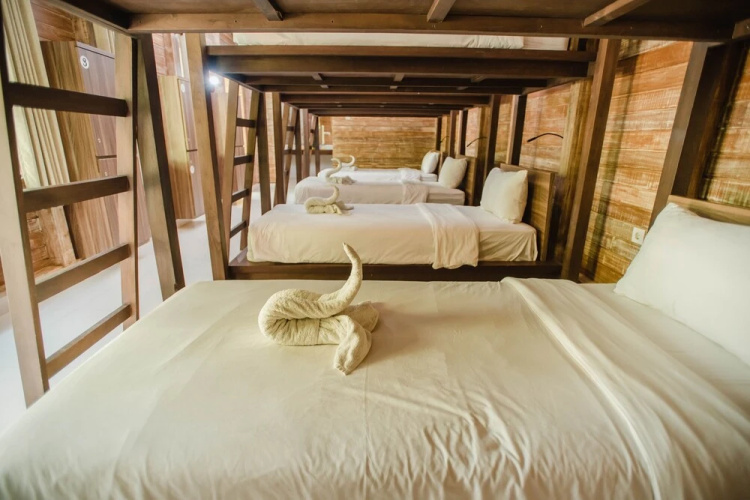 Acala hostel
