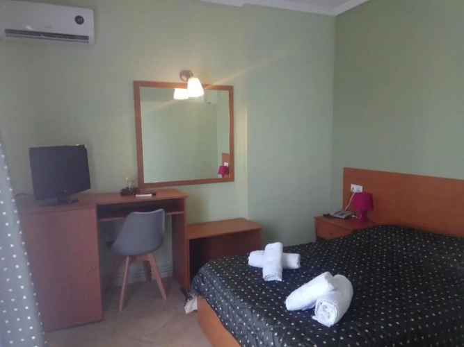 Classic Quadruple room