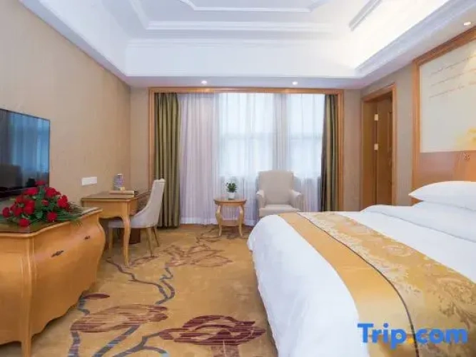 Deluxe Double Family Suite