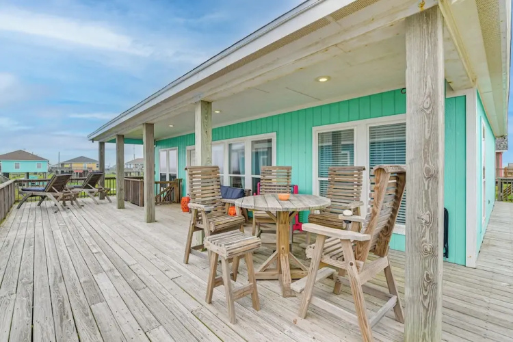 Gulf Views: Beachfront Bolivar Peninsula Escape!