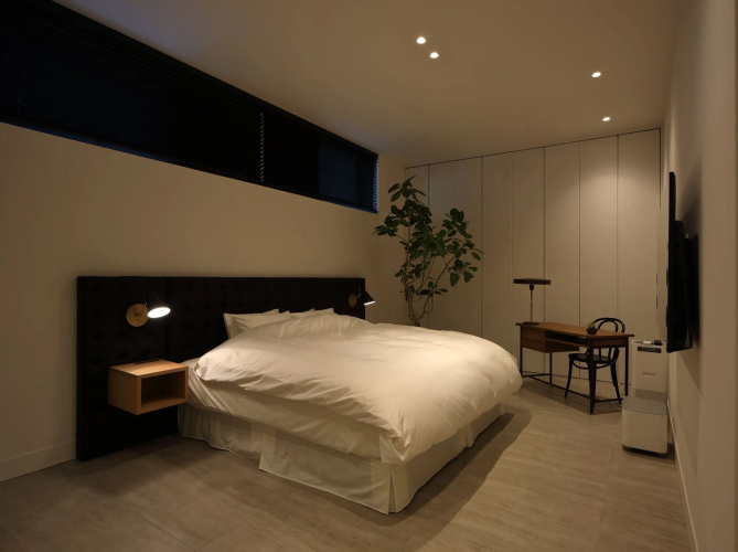 H Hotel