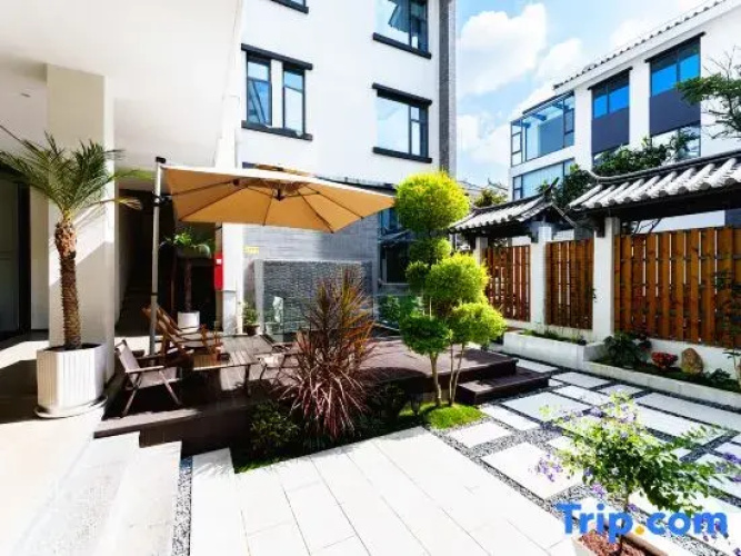 Dali Fenghe Homestay