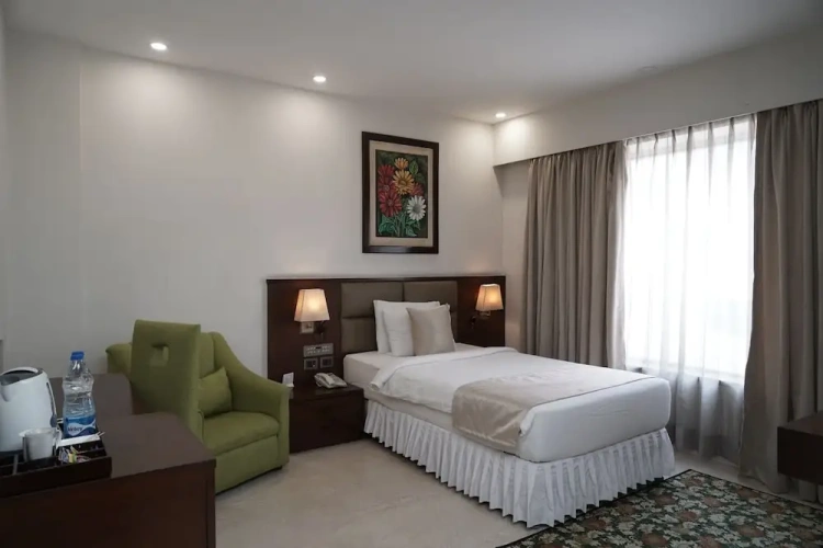 Deluxe Single room