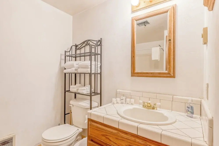 Lovely 3BR Mountain View Fireplace