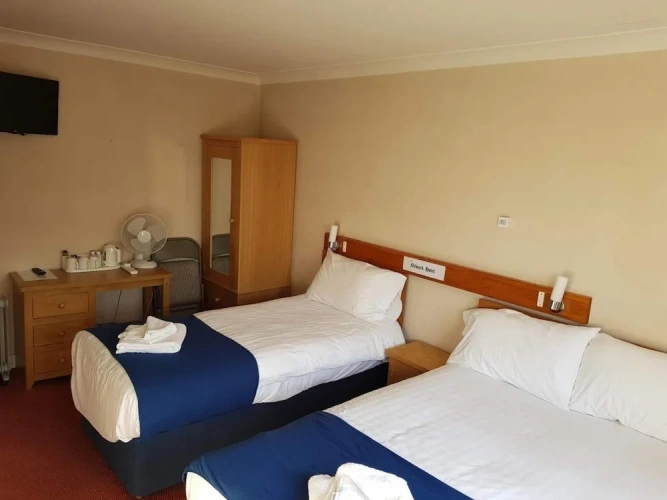 Standard Twin room