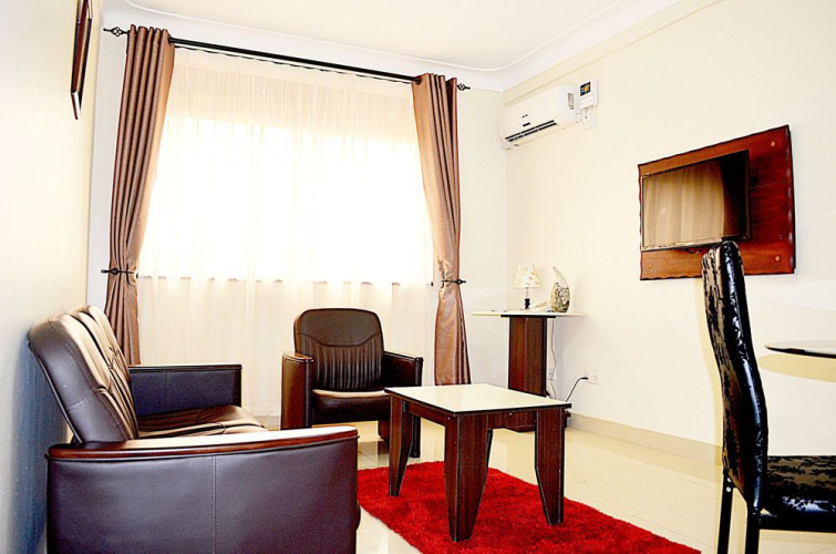 Marie's Royale Hotel
