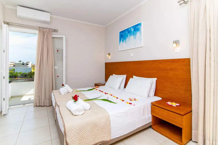 Filia Hotel Apartments