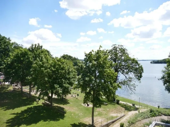 Standard Single room with balcony and with lake view
