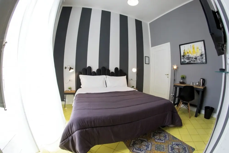 Classic Double room with balcony and with city view