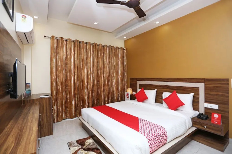 OYO 23659 Faris Residency