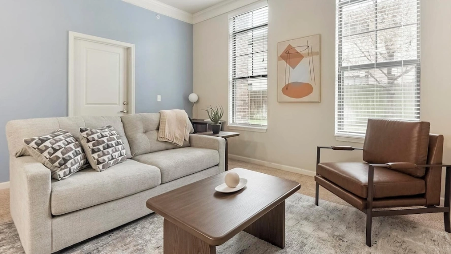 2 Bedrooms Apartment