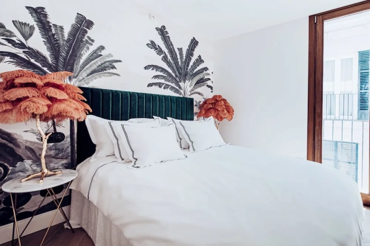 1 Bedroom Suite with city view