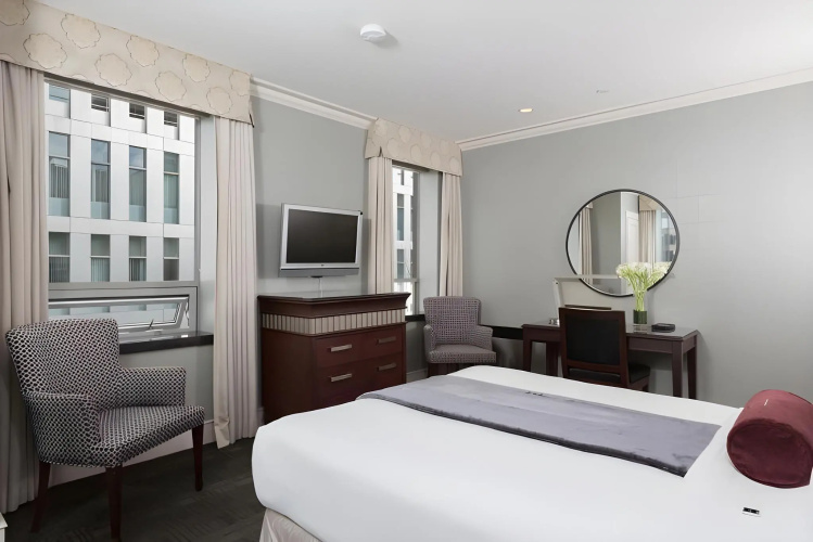 St. Regis photo 6