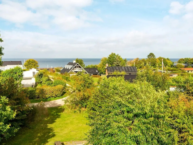 10 Person Holiday Home in Allingabro-by Traum
