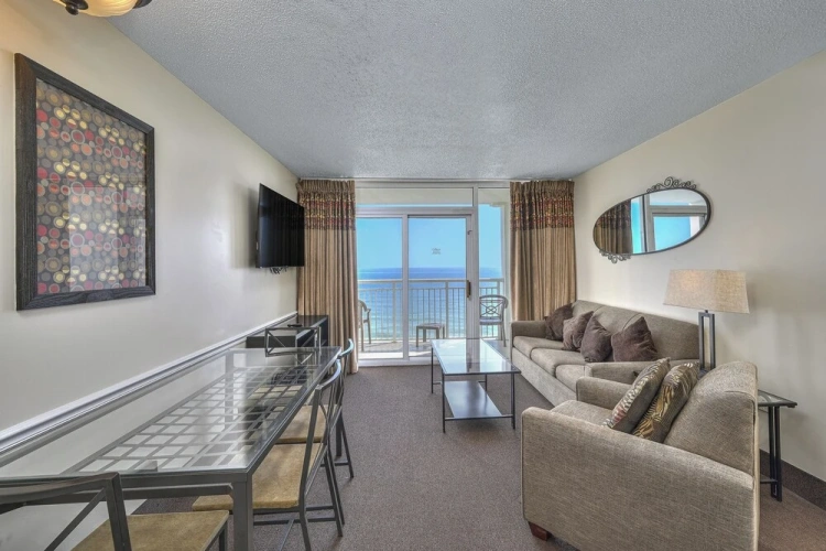 1 Bedroom Deluxe room with balcony and oceanfront