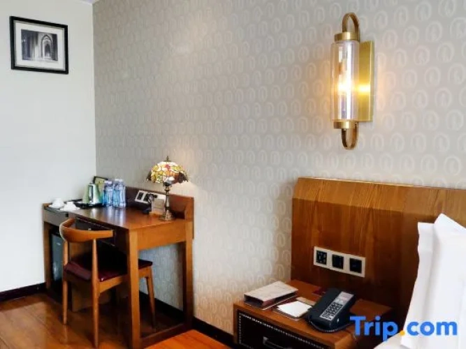 Deluxe Double Suite