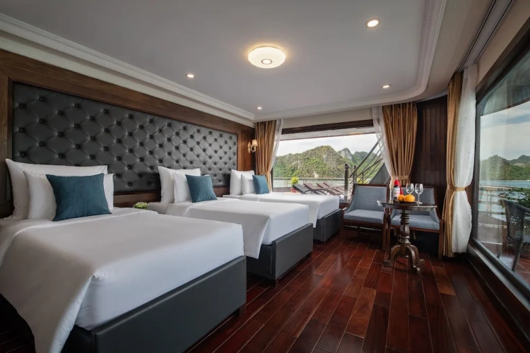 Standard Triple Family room with balcony