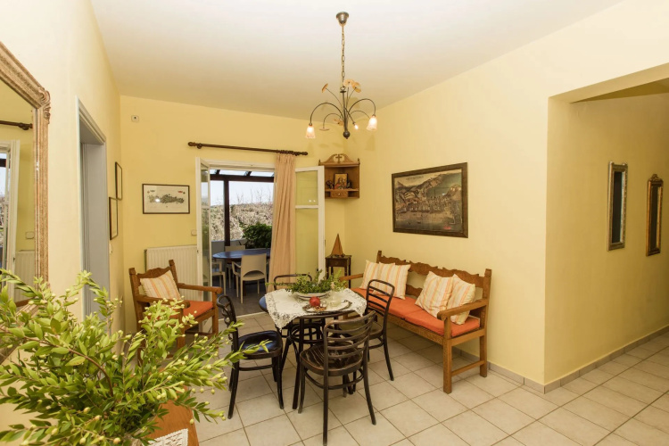 Artos Apartments