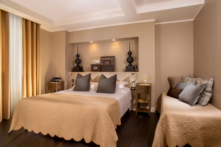 The B Place Hotel