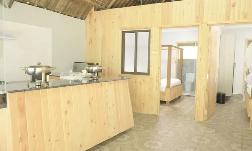 The Giraffe Cottage