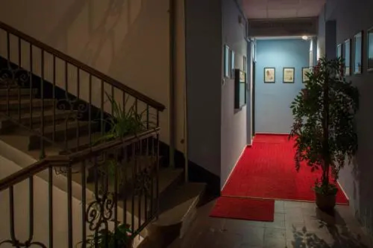 Red Carpet Apartments & Rooms