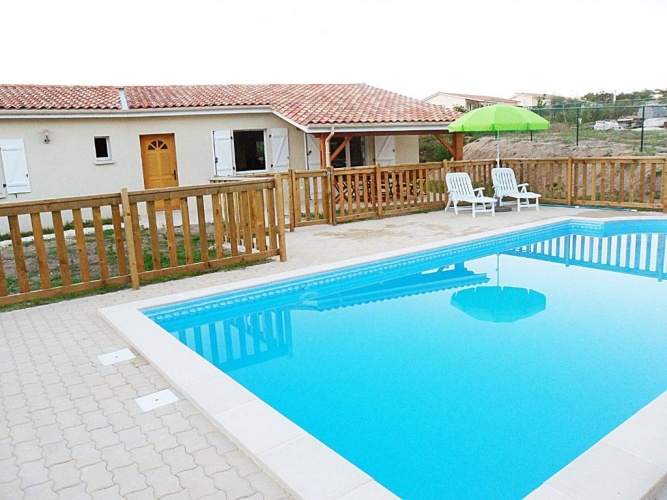 3 Bedrooms Cottage