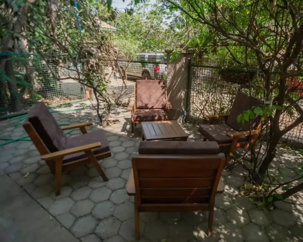 Charming Retreat and Free Breakfast